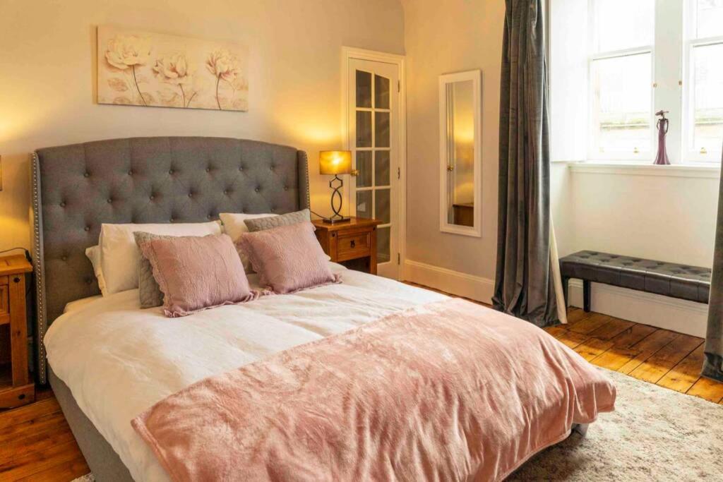 Spacious City Centre Apartment Full Of Character Inverness Eksteriør billede