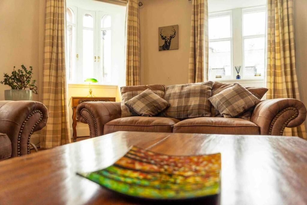 Spacious City Centre Apartment Full Of Character Inverness Eksteriør billede